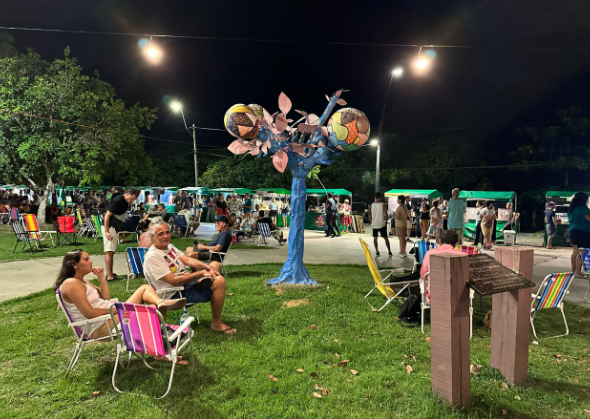 FEIRA DA FERRADURA – UMA DAS ÓTIMAS ATRAÇÕES DA “MELHOR TEMPORADA” EM BÚZIOS