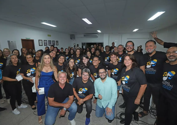 BÚZIOS CELEBRA O ANIVERSÁRIO DO CORAL MUNICIPAL COM MUITA MÚSICA E EMOÇÃO