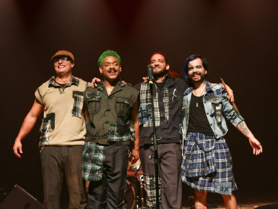 SHOW GRATUITO DE BRIGITTE MERLOT CELEBRA A CULTURA DO ROCK